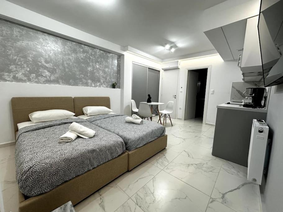 Cozy Elegant #2 Vipgreece *